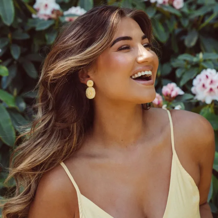 Small Ella Shine Earrings - butter yellow - Afbeelding 2